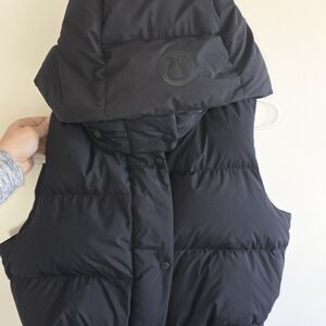 Lululemom Wunderpuff Cropped Vest